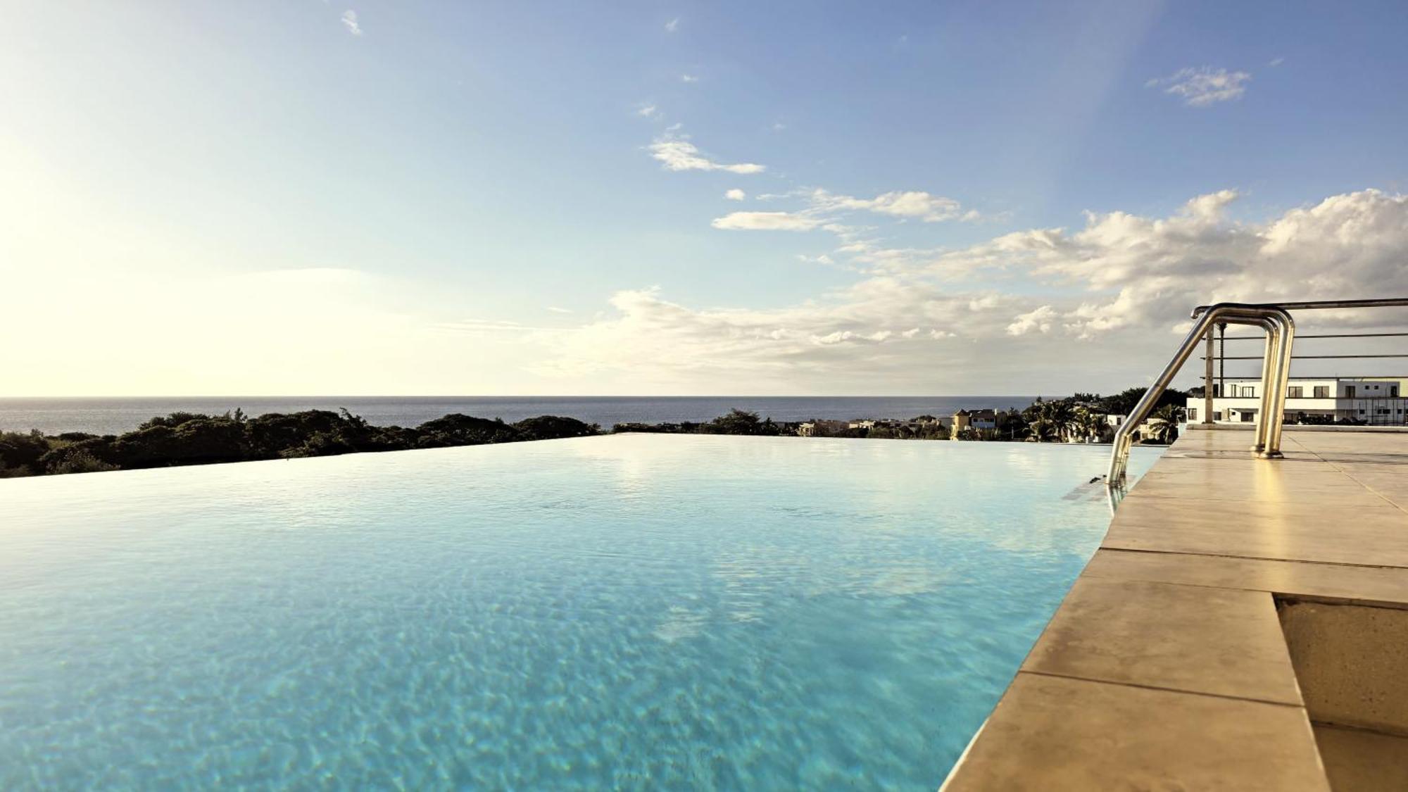 Luxury Penthouse With Infinity Pool & Stunning Sea View Apartment Flic-en-Flacq Exterior foto