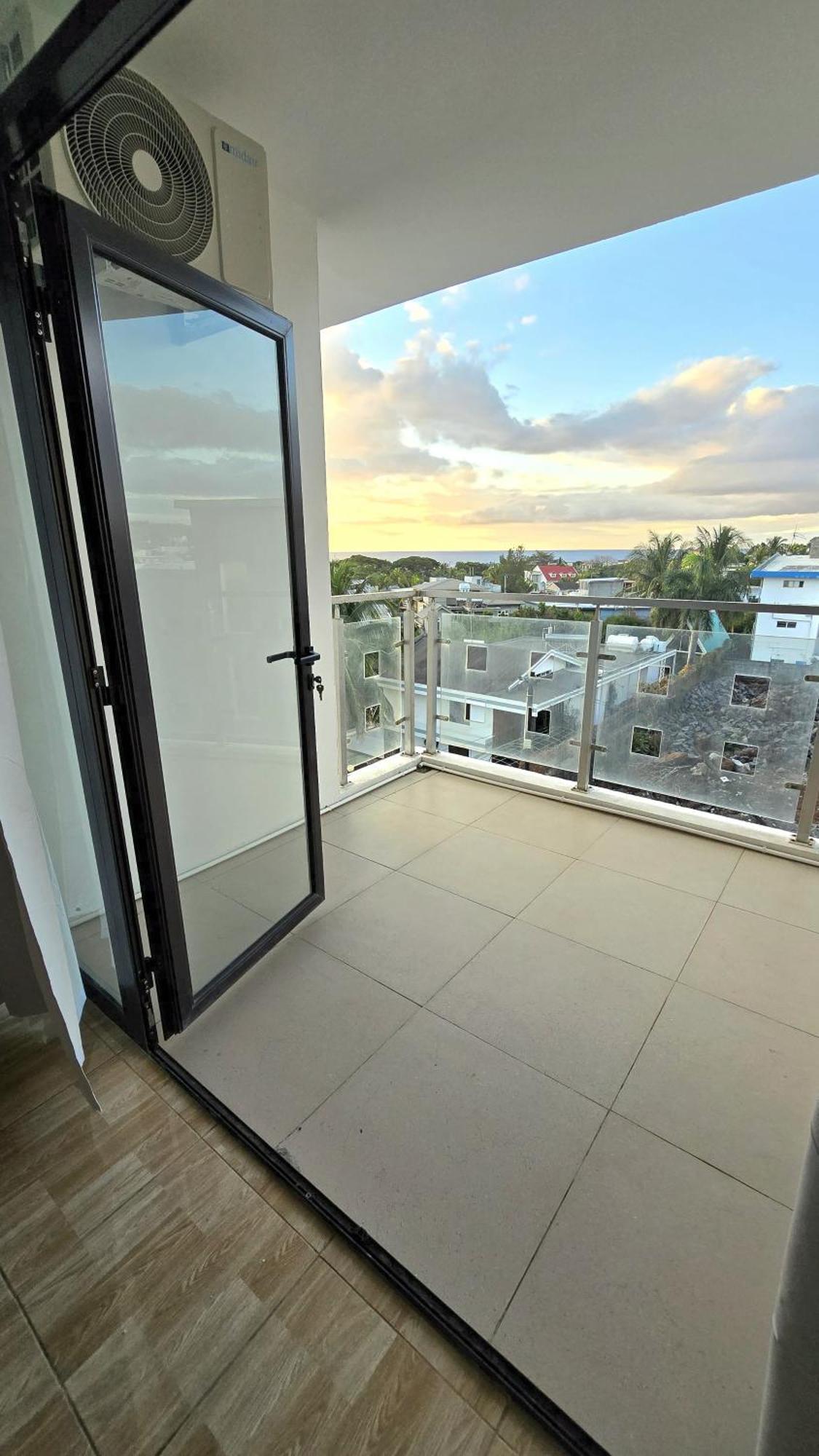 Luxury Penthouse With Infinity Pool & Stunning Sea View Apartment Flic-en-Flacq Exterior foto